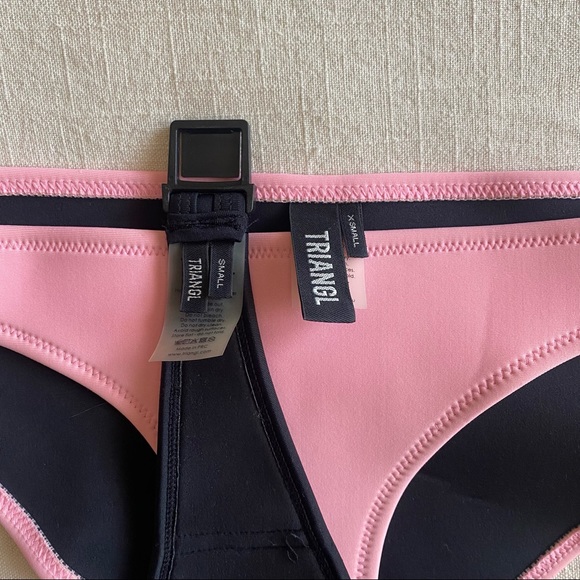Triangl bandeau bikini with bag. Pink bottoms size XSmall, mesh top size small - Picture 3 of 4